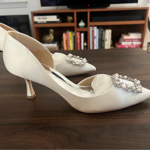 Badgley Mischka Women\'s White D\'Orsay Heels with Crystal Embellishment